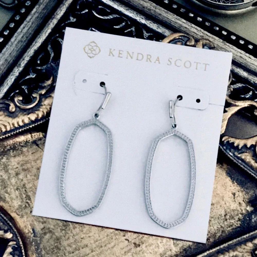 KENDRA SCOTT • Silver Open Frame Elle Earrings